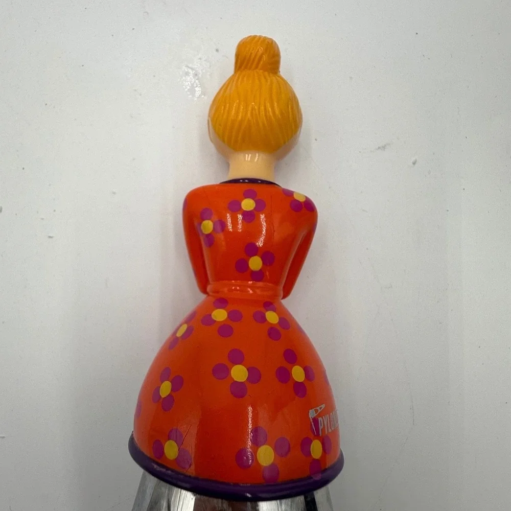 Pylones Paris Ma Dame Cheese Grater Lady Figurine Orange Floral 9.5